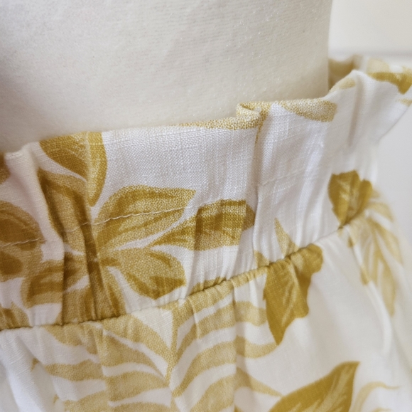 Mahina Dress Shorts - Picture 5 of 6